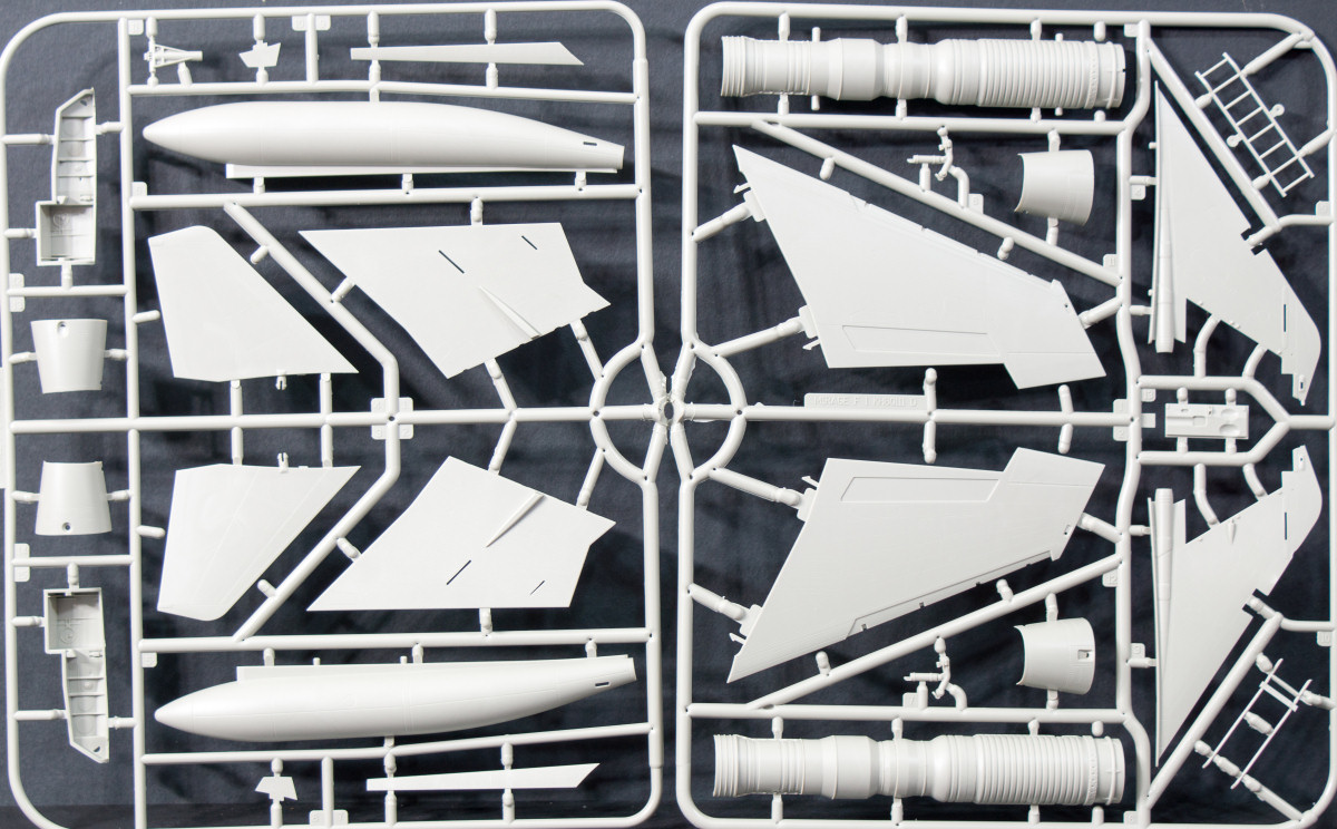 Kitty Hawk Models 80111 1/48 Mirage F.1CR/CT Review Image 02
