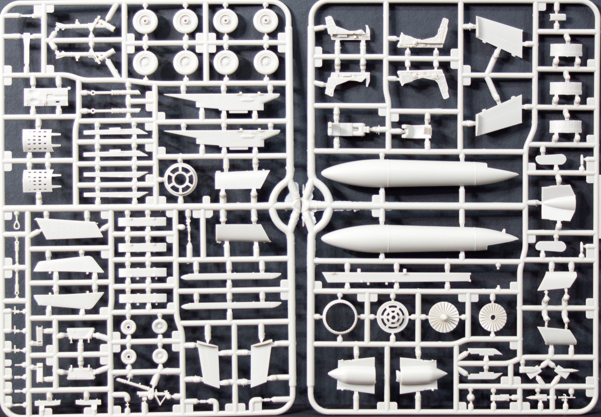 Kitty Hawk Models 80111 1/48 Mirage F.1CR/CT Review Image 03