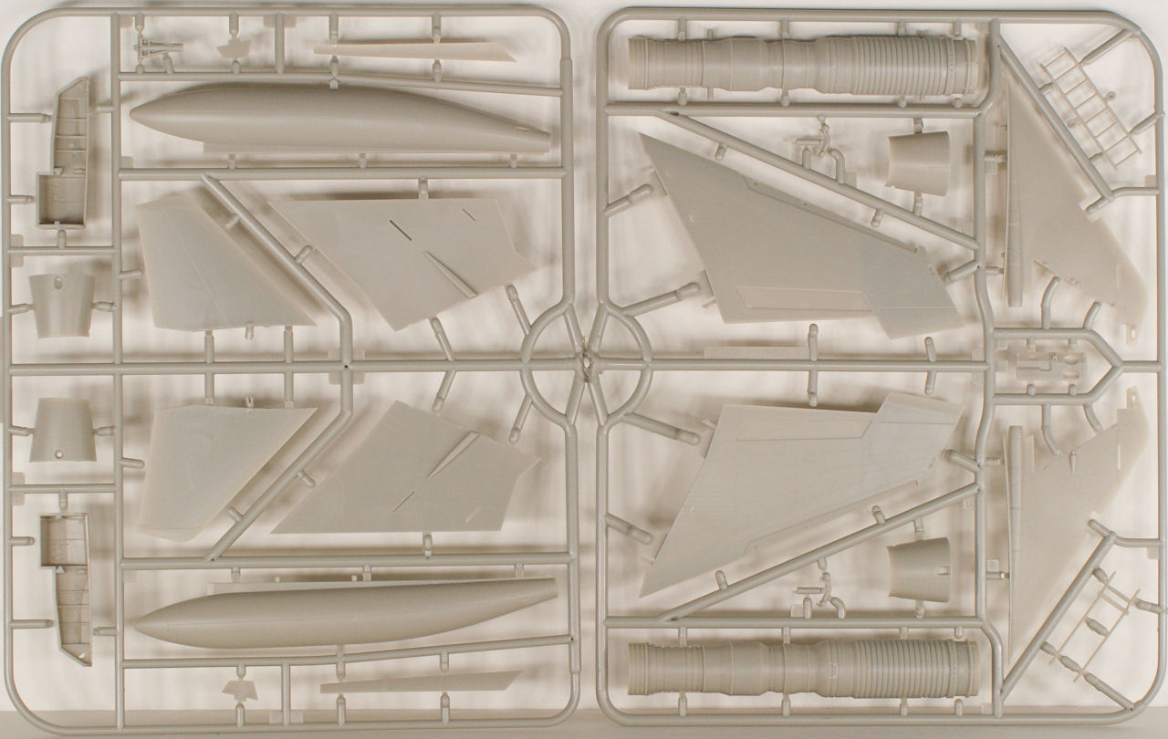 Kitty Hawk Models 80112 1/48 Dassault Mirage F.1B Review Image 03