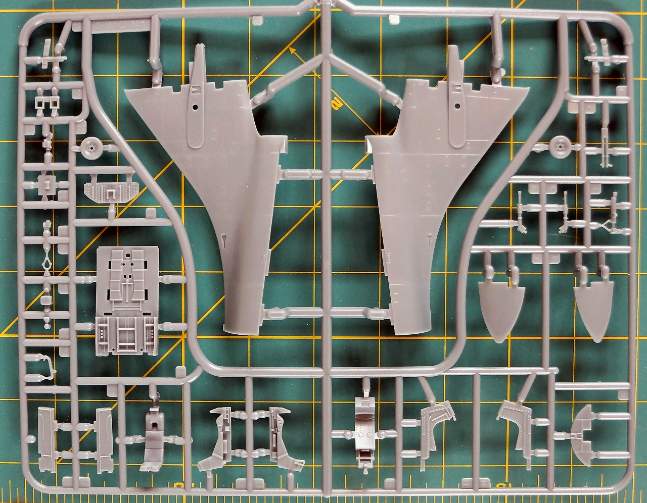 Kitty Hawk Models 80129 1/48 TF-9J Cougar Review Image 04