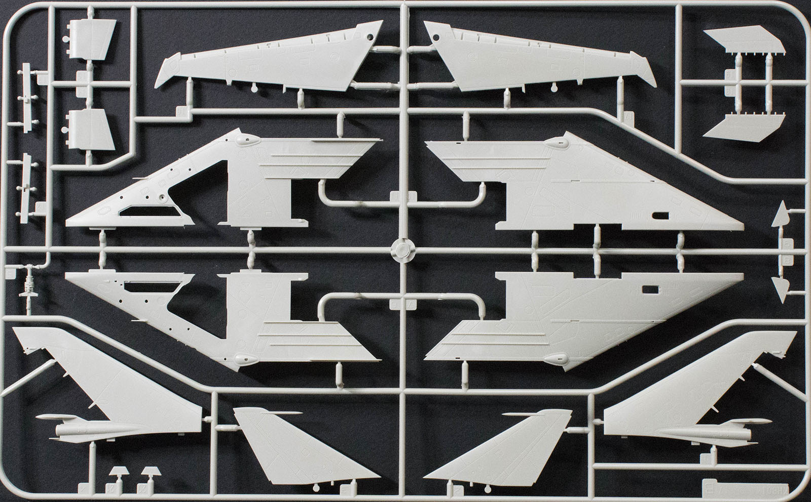 Kitty Hawk Models 80144 1/48 Su-17M3/M4 Fitter Review Image 03