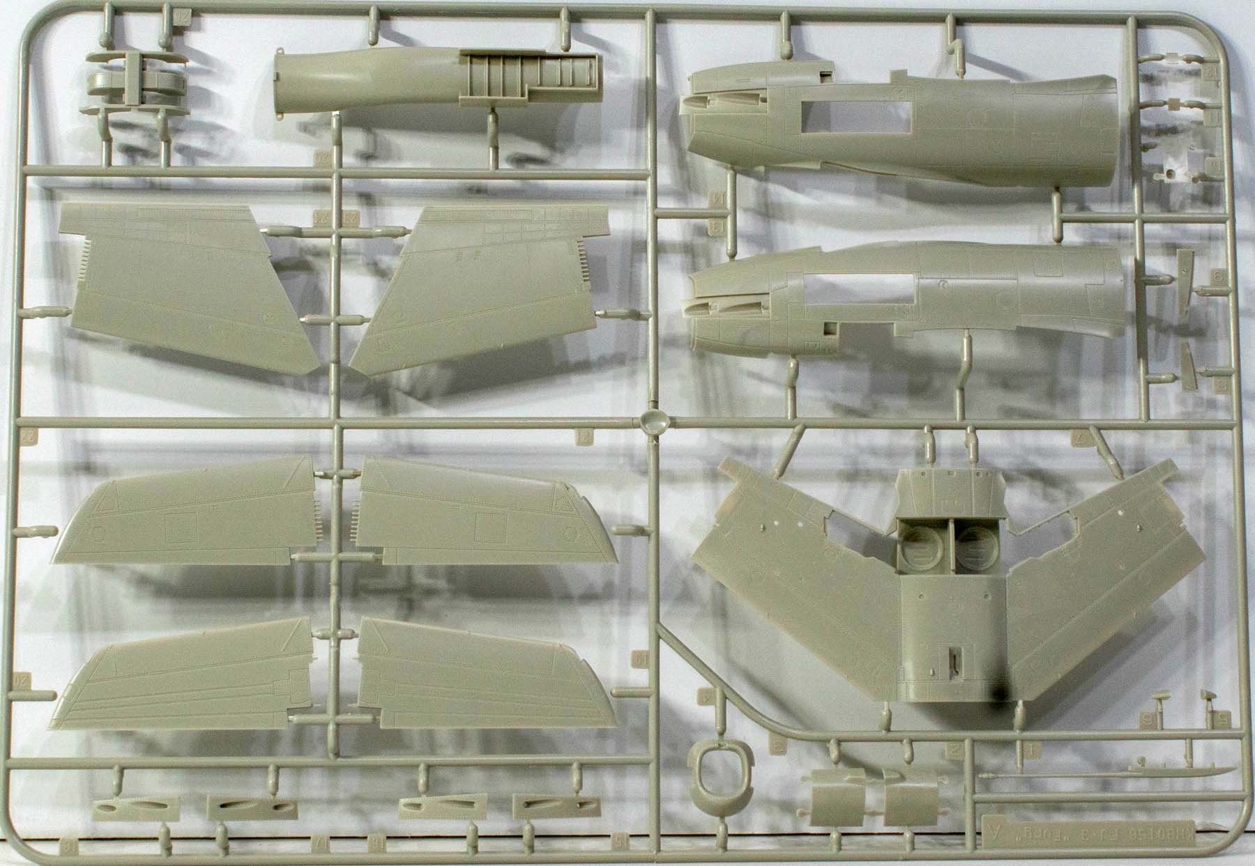 Kitty Hawk Models 80156 1/48 FJ-3 Fury Review Image 01
