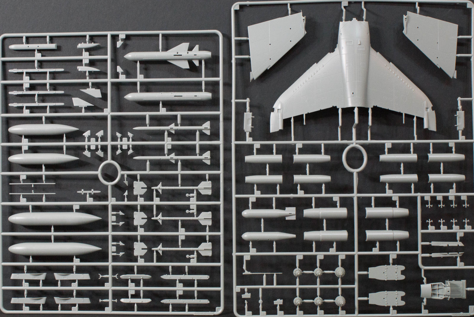 Kinetic 48035 1/48 Sea Harrier FRS.1 Parts Image 04