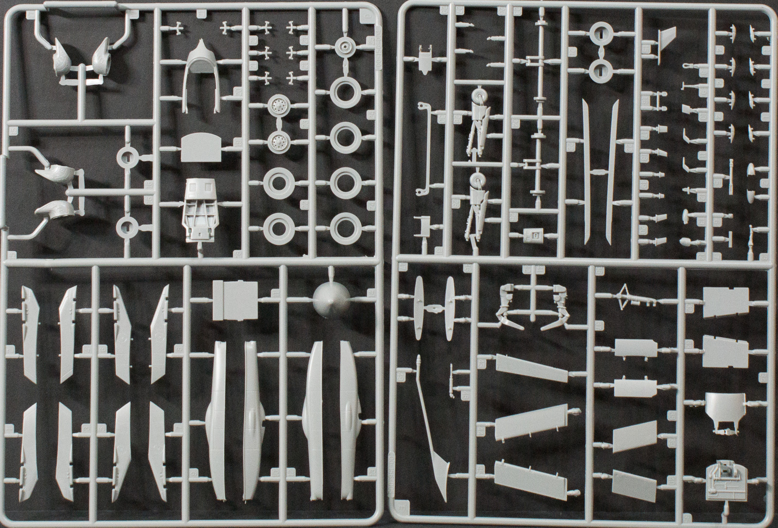 Kinetic 48041 1/48 Sea Harrier FA.2 Parts Image 03