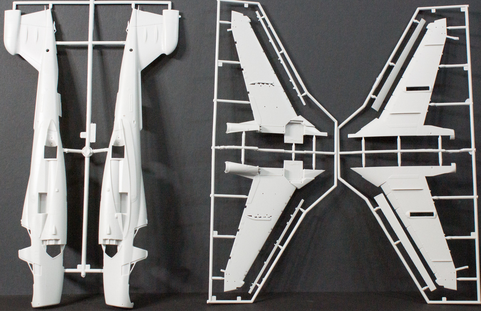 Kinetic 48044 1/48 EA-6B Prowler Parts Image 01