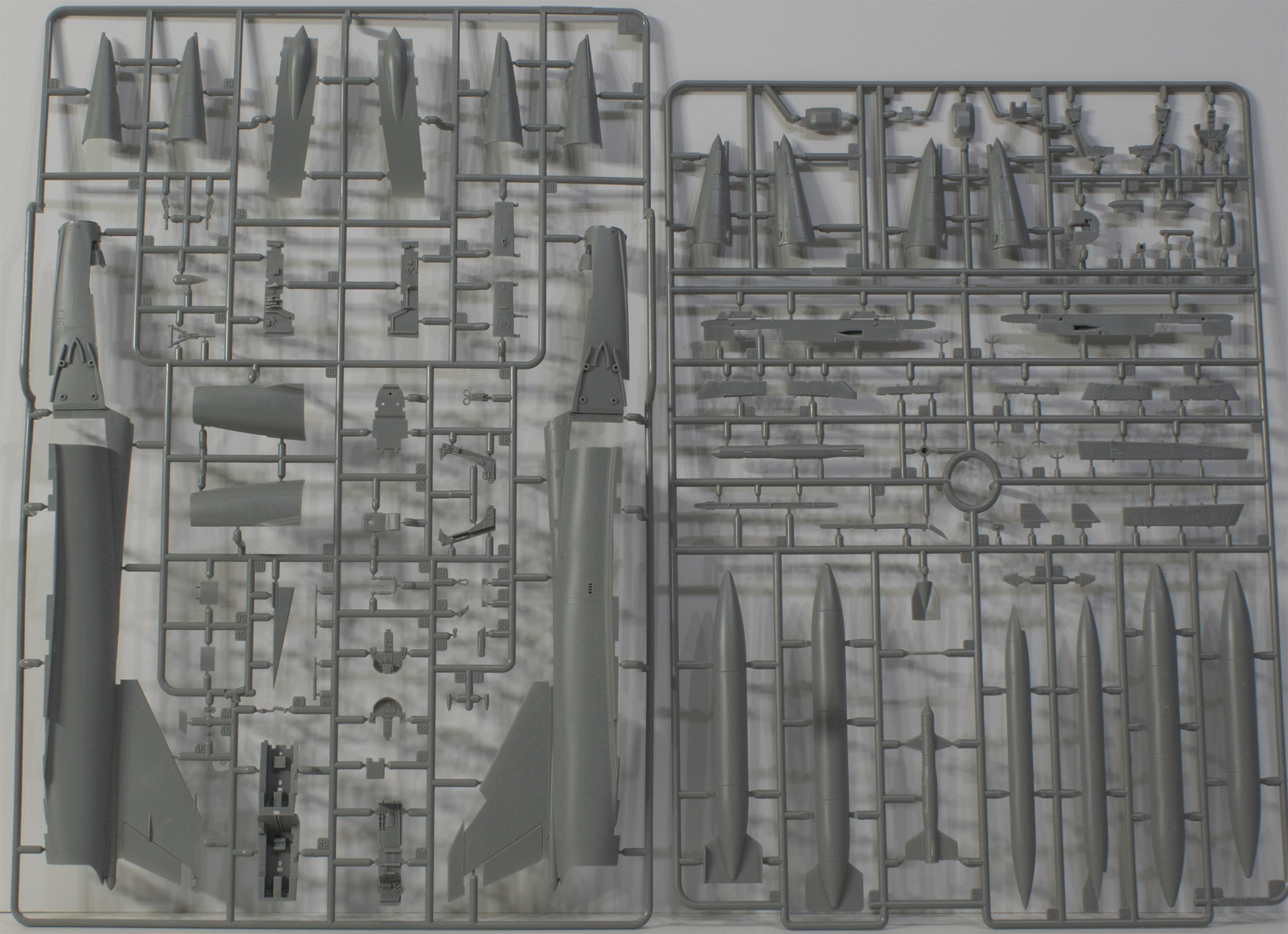 Kinetic 48081 1/48 Cheetah D Parts Image 01
