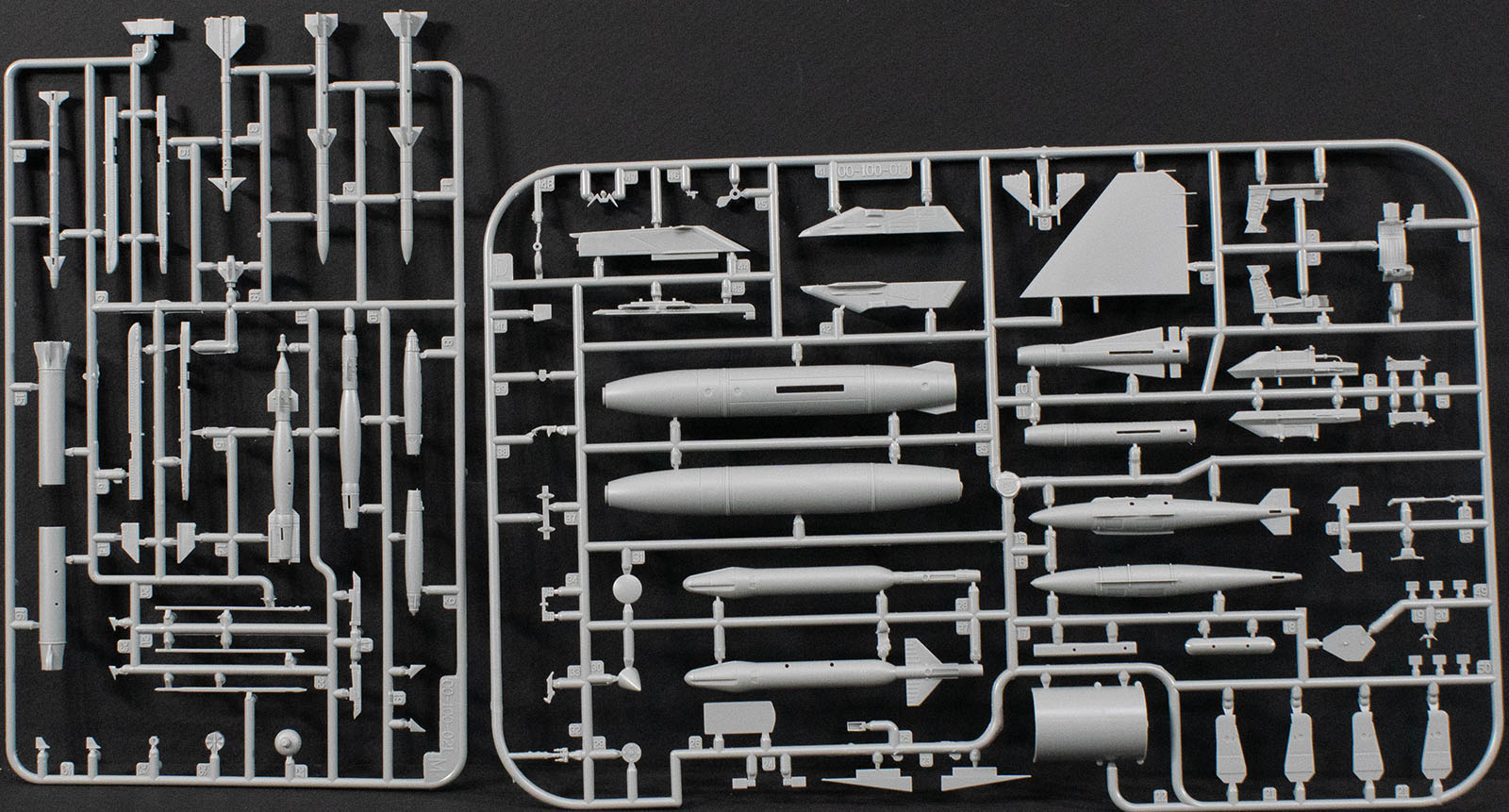 Kinetic 48086 1/48 F-16XL-2 Parts Image 04