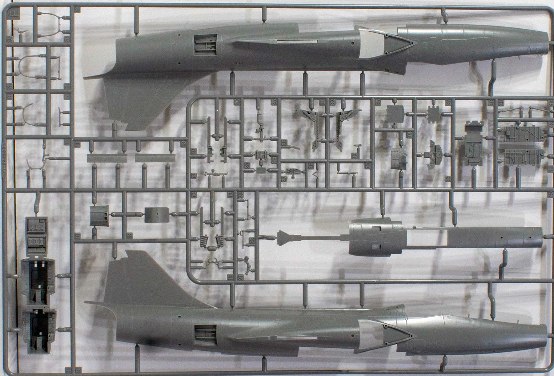 Kinetic 48092 1/48 F-104J/F-104DJ Starfighter Parts Image 01