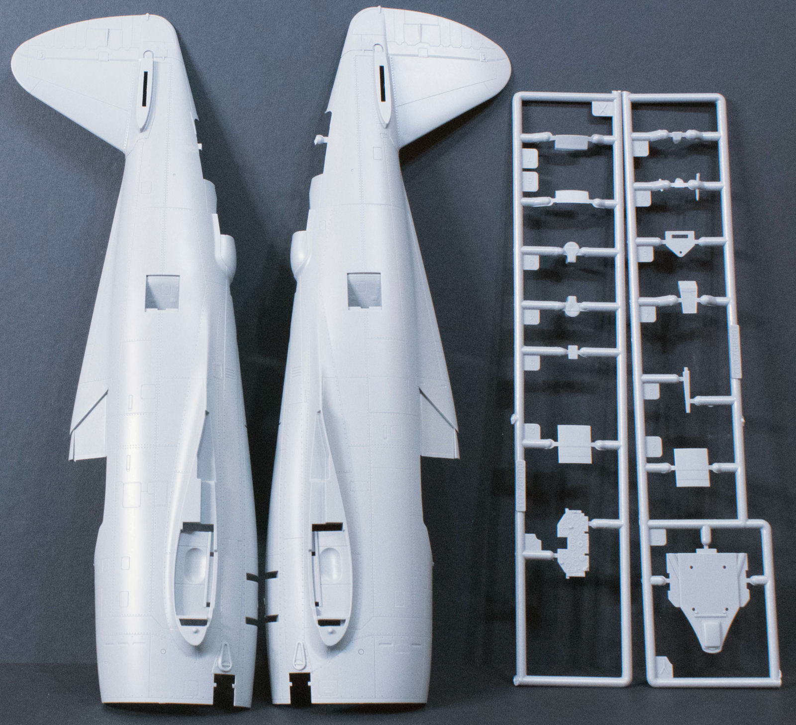 Kinetic K3208 1/24 P-47D Razorback Thunderbolt Parts Image 01