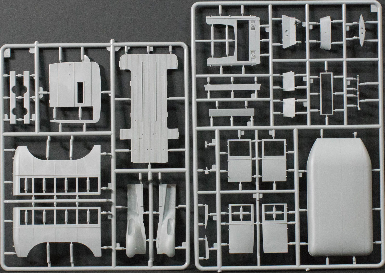 MiniArt 35156 1/35 GAZ-05-193 Staff Bus Parts Image 01