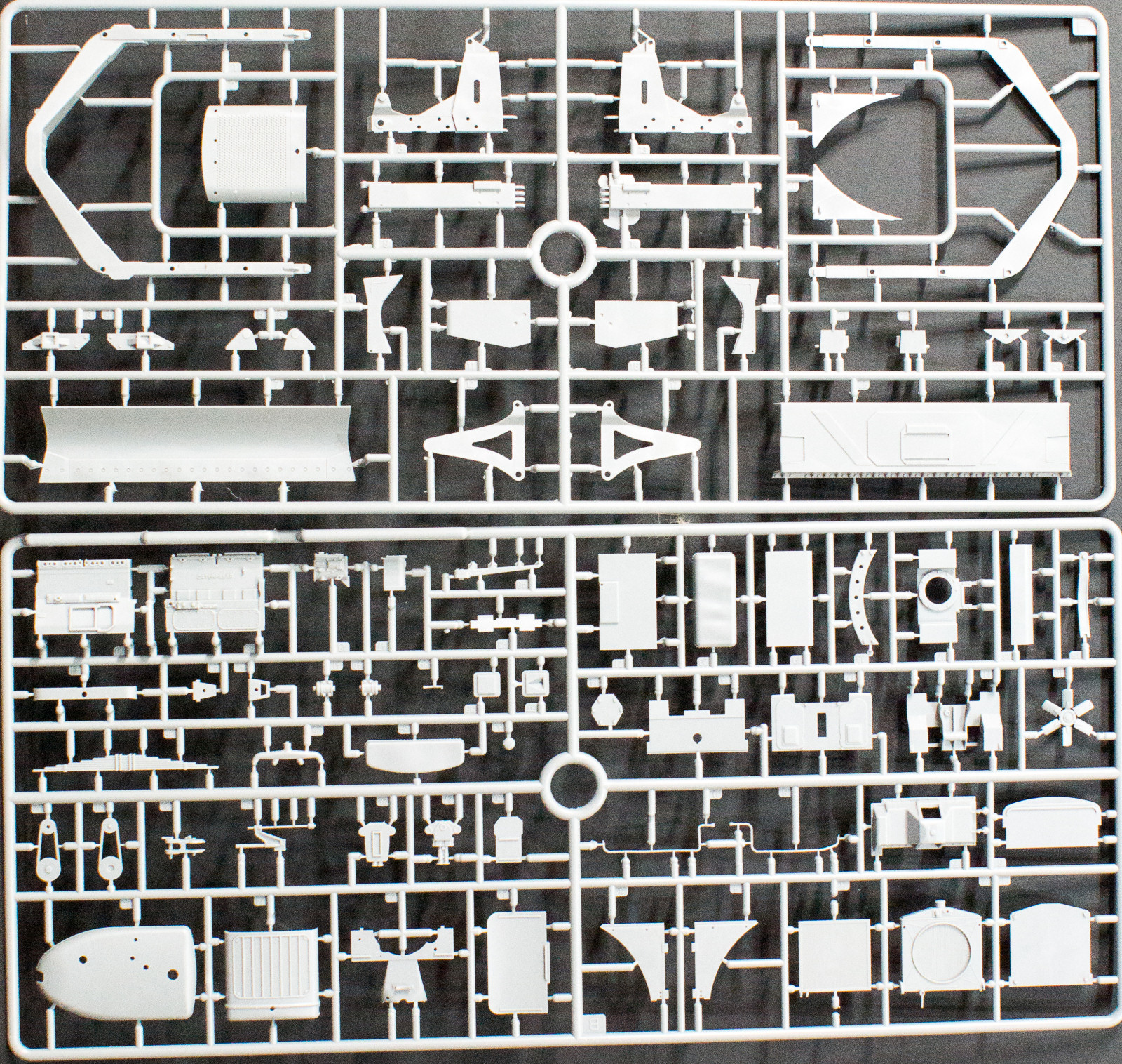 MiniArt 35195 1/35 US Army Bulldozer Parts Image 01
