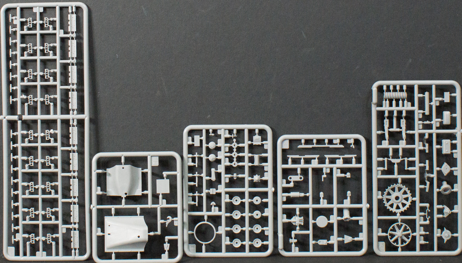 MiniArt 35195 1/35 US Army Bulldozer Parts Image 03