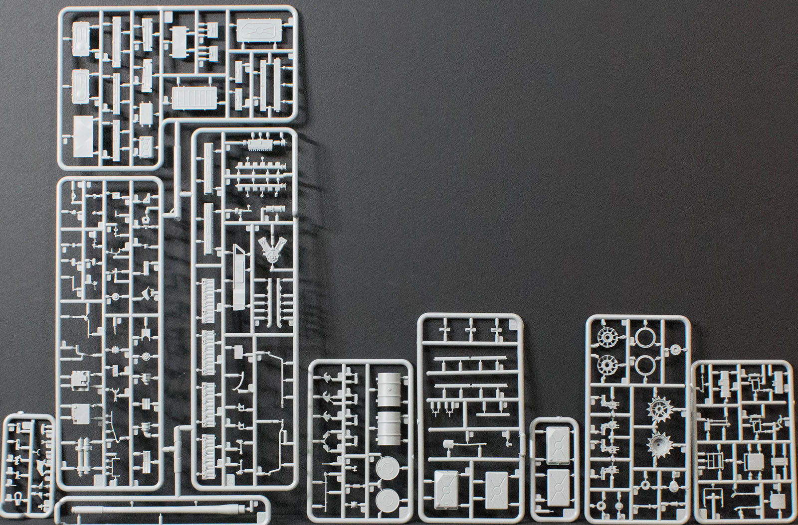 MiniArt 37018 1/35 T-55 m1963 Medium Tank Parts Image 06