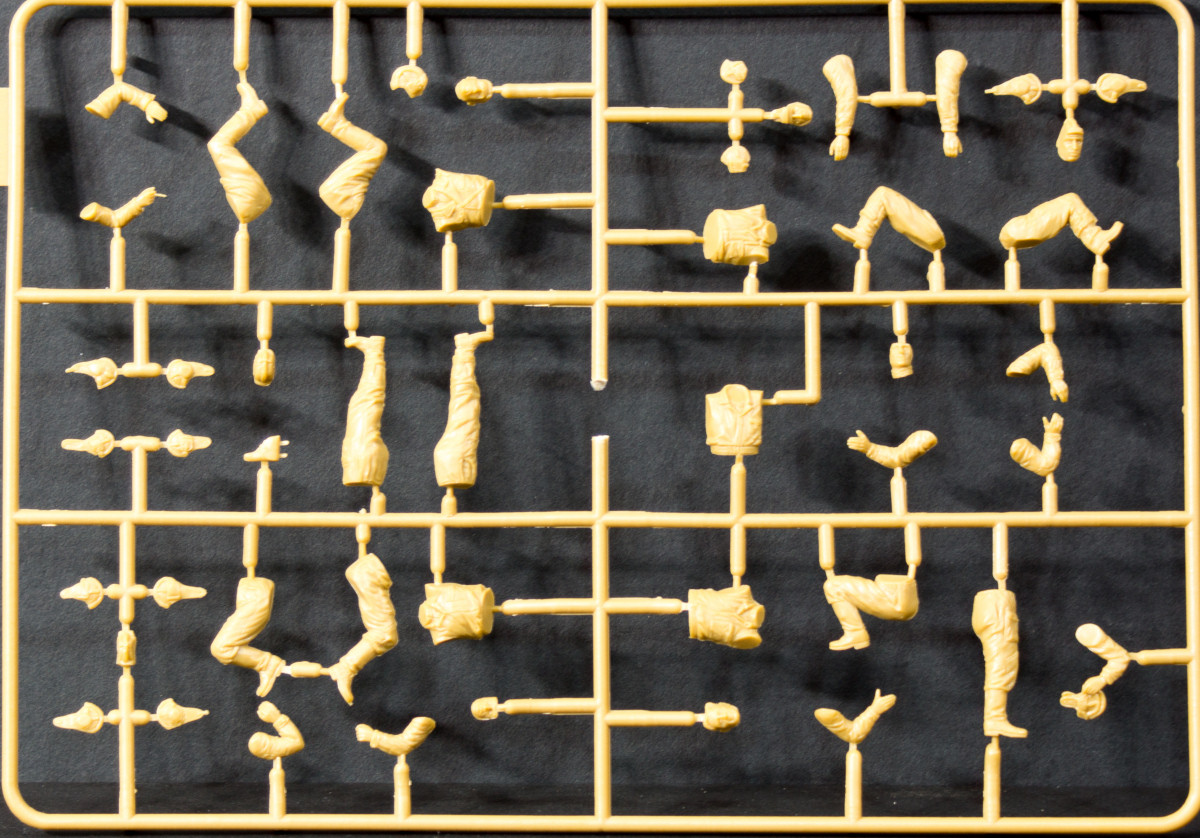 Master Box 35068 1/35 Soviet Tank Crew 1943-1945 Parts Image 01