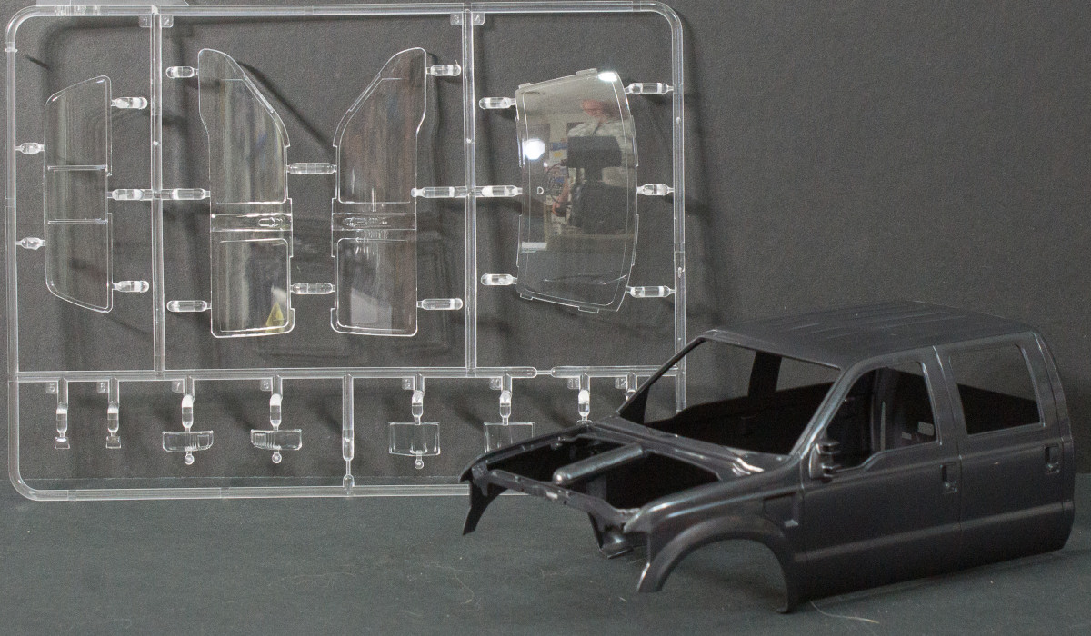 Meng CS001 1/24 Ford F-350 Super Duty Crew Cab First Look Image 01