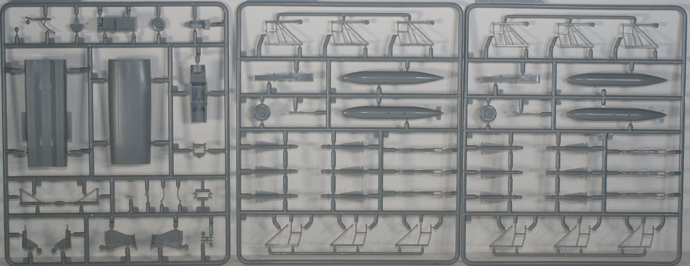Meng DS003 1/72 Convair F-102A Delta Dart Case X Wing Review Image 03