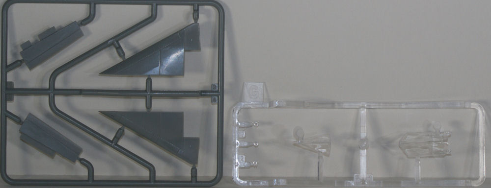 Meng DS003 1/72 Convair F-102A Delta Dart Case X Wing Review Image 04