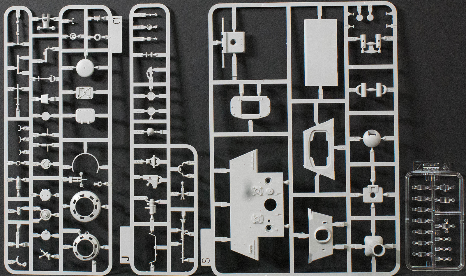 Ammo by Mig Jimenez 8500 1/35 King Tiger Ausf.B 'Henschel Turret' Parts Image 05