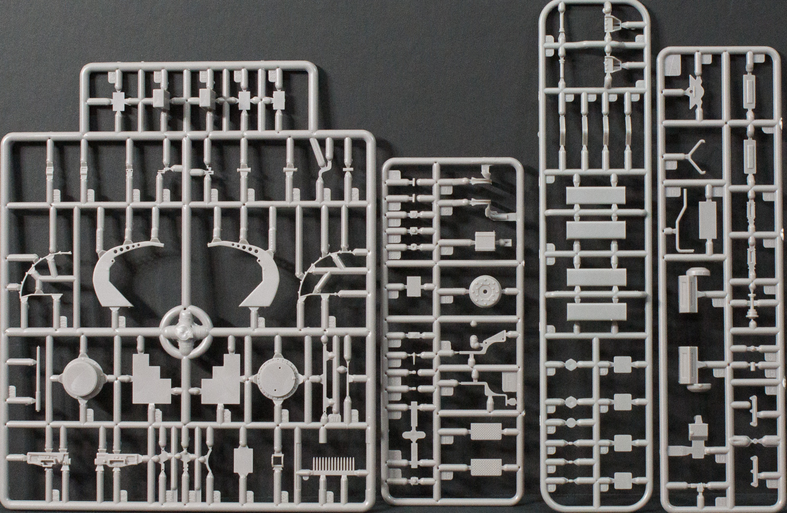 Mirror Models Ltd. 35107 1/35 CMP F15 Italian Gun Truck Kit First Image 03