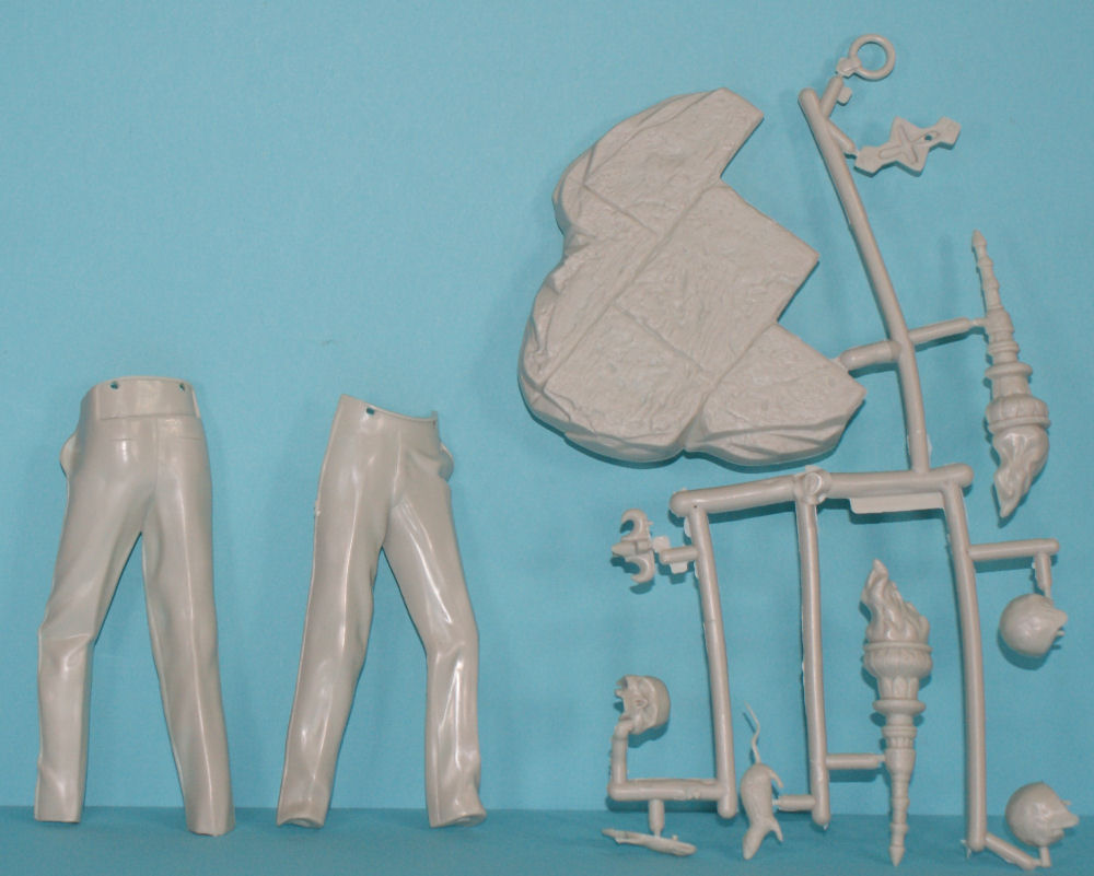 Moebius Models 0914 1/8 Bela Lugosi as Broadway's Dracula Parts Image