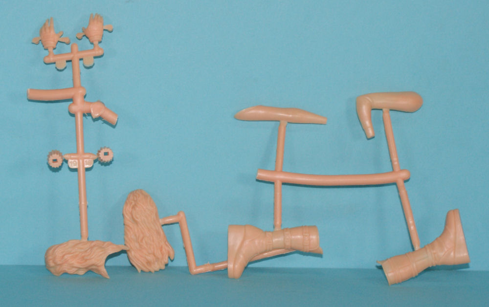 Moebius Models 0923 1/8 Black Widow Parts Image