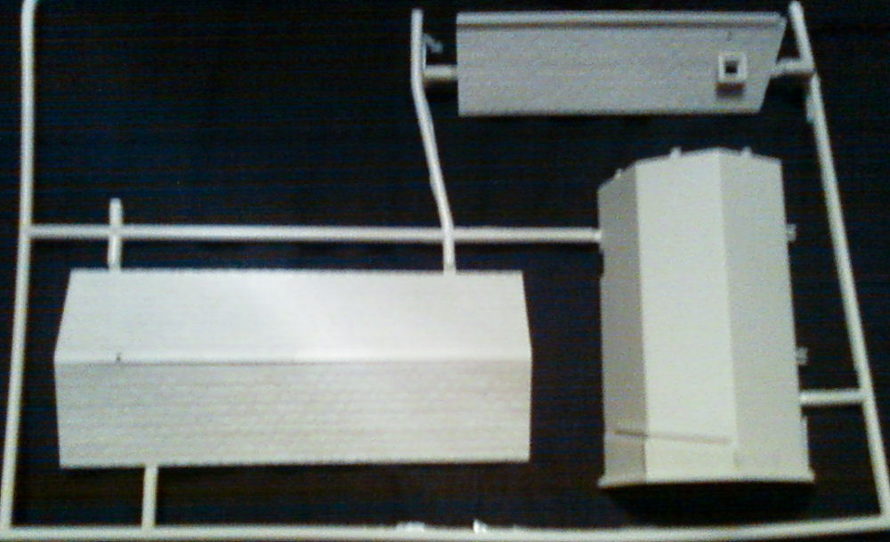 Moebius Models 929 1/87 The Munsters House First Look Parts Image 01