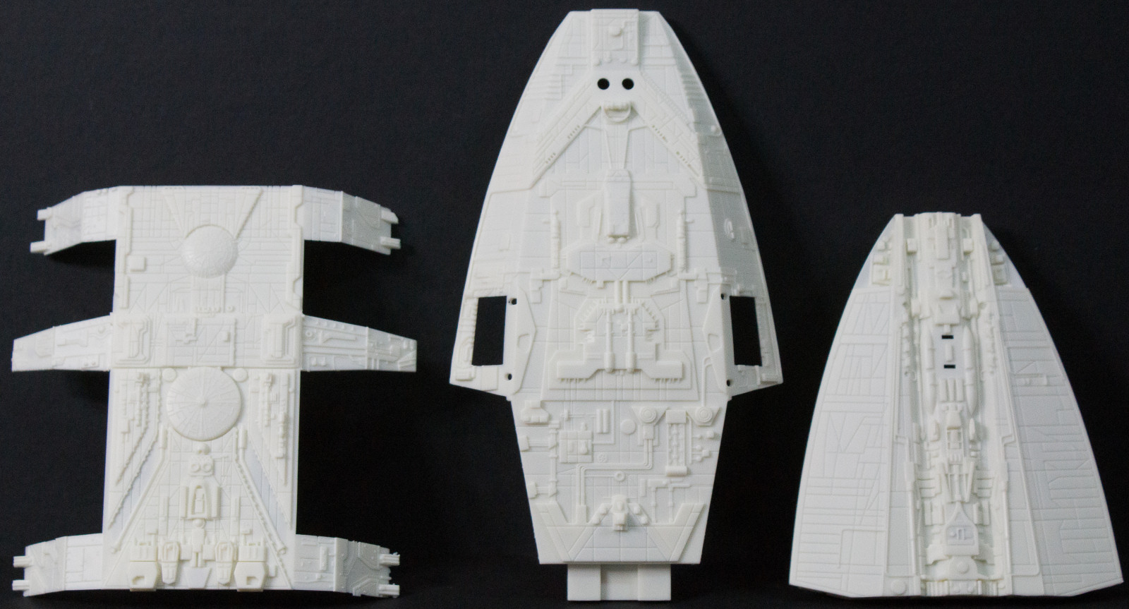 Moebius Models 0942 1/4105 Battlestar Galactica First Look Parts Image 01