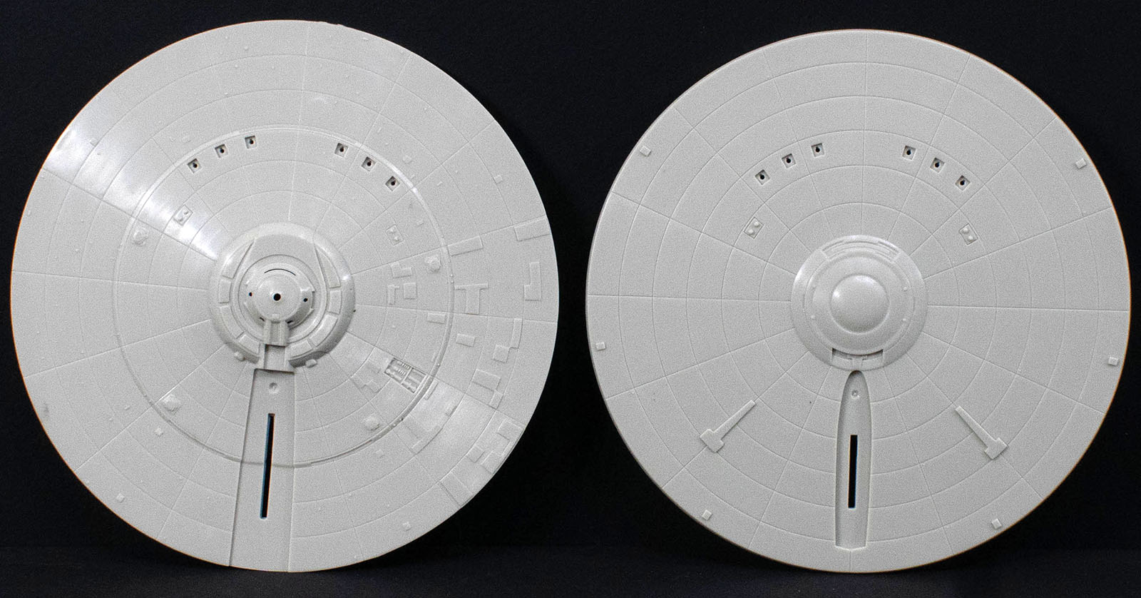 Moebius Models 976 1/1000 USS Kelvin First Look Parts Image 01