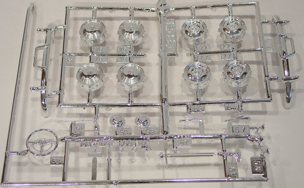 Moebius Models 1204 1/25 1952 Hudson Hornet Convertible First Look Parts Image 04