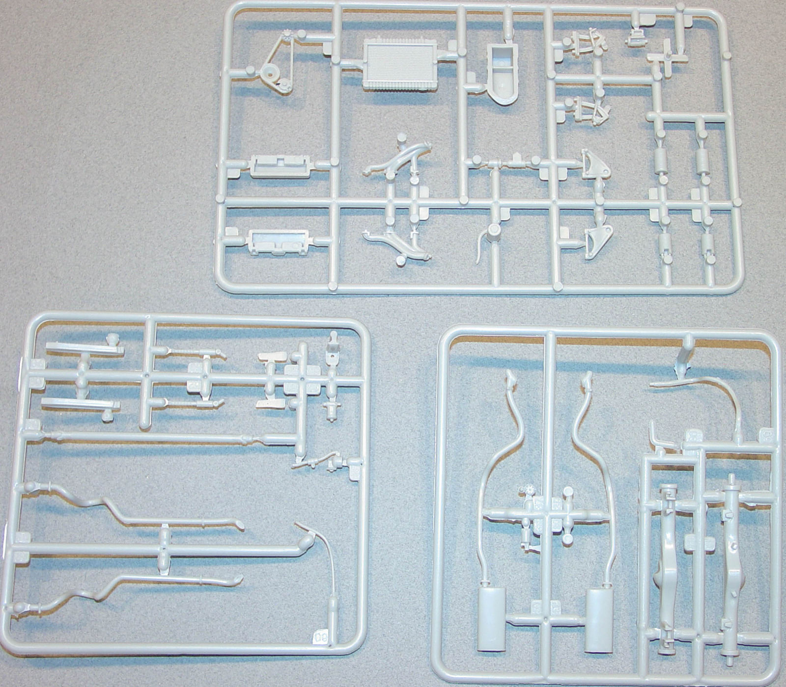 Moebius Models 1211 1/25 1961 Pontiac Ventura First Look Parts Image 05