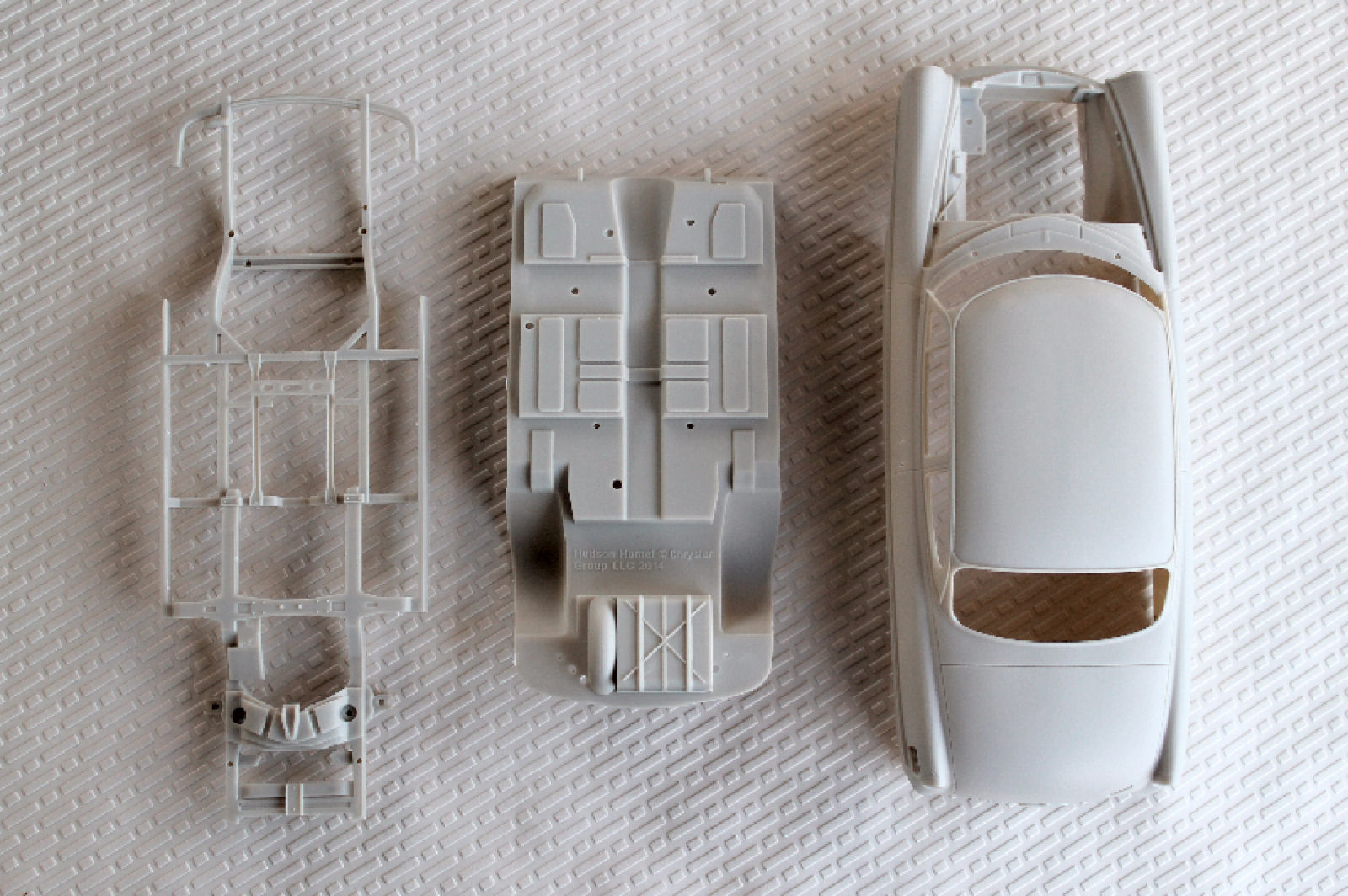 Moebius Models 1213 1/25 1954 Hudson Hornet Club Coupe First Look Parts Image 01