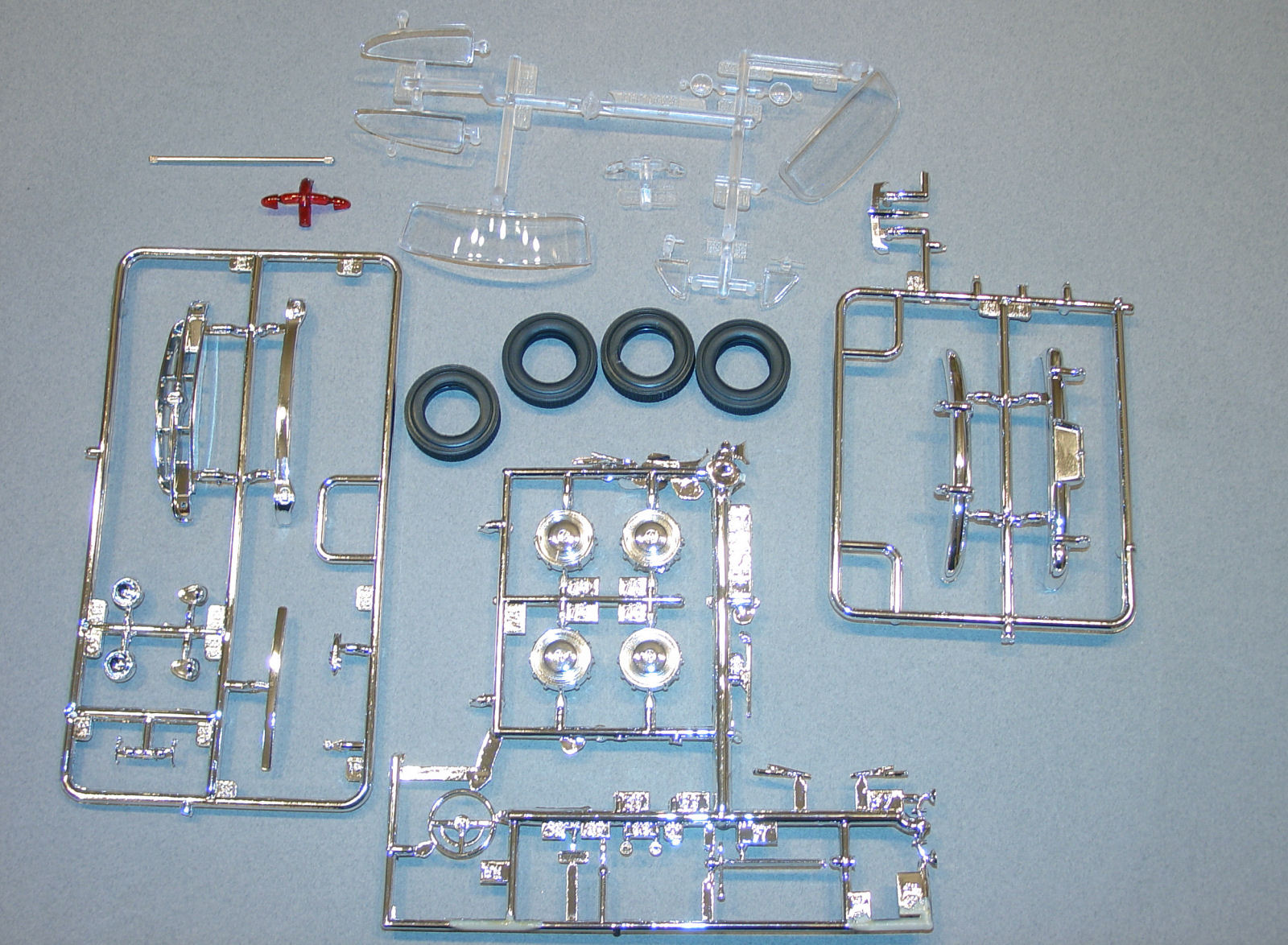 Moebius Models 1214 1/25 1954 Hudson Hornet Special First Look Parts Image 05