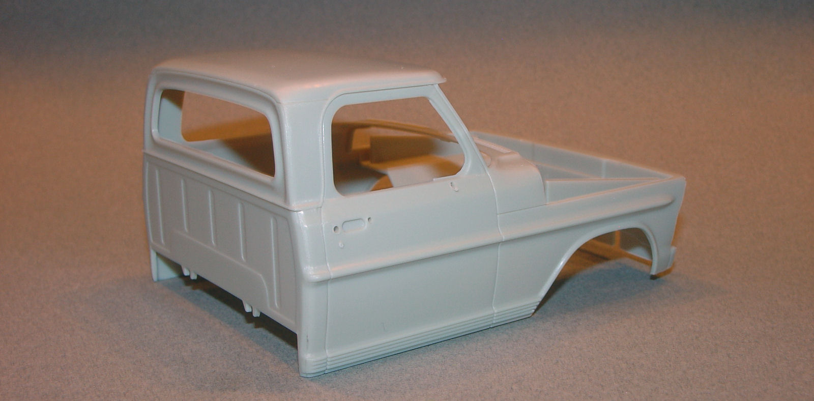 Moebius Models 1220 1/25 1972 Ford Sport Custom Pickup First Look Parts Image 02