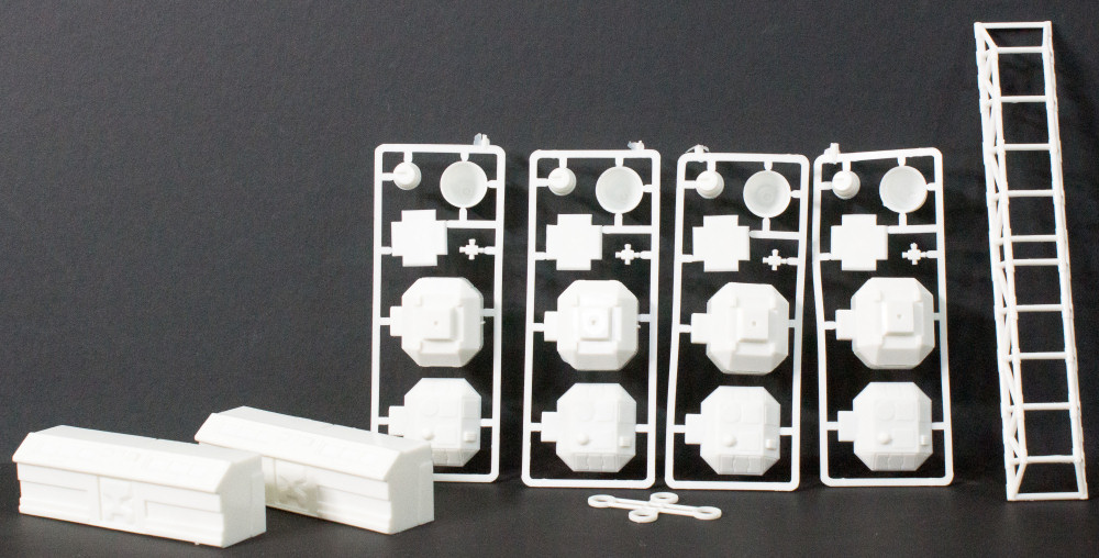 MPC 0791 1/72 Space: 1999 Eagle 1 Transporter First Look Image 01