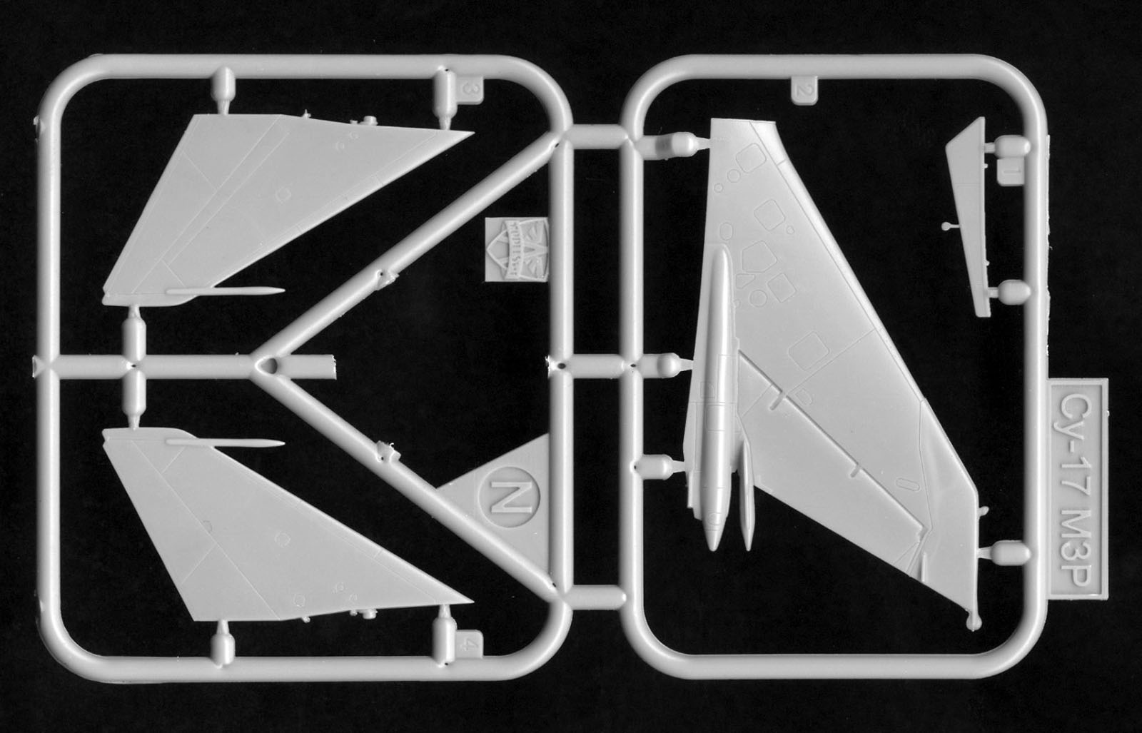 Modelsvit 72048 1/72 Su-17M3R (Fitter) Review Image 12