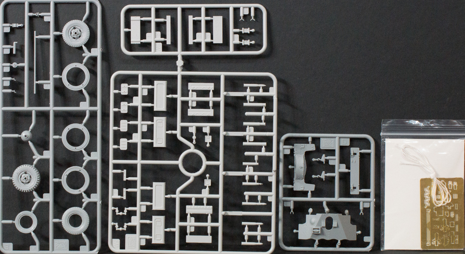 Riich 35020 1/35 US M1 57mm Anti-Tank Gun on M2 Carriange (Late) Parts Image 02