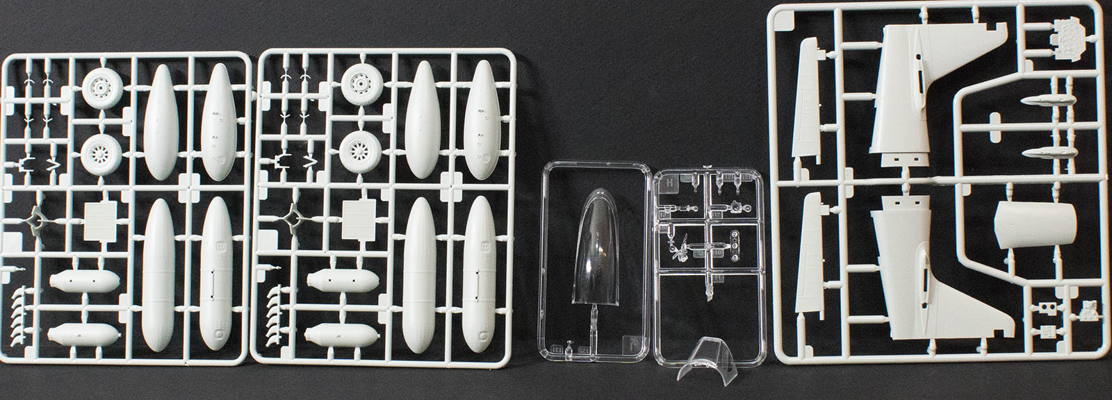 Revell 03944 1/32 P-51D-5-NA Mustang Kit Image 03