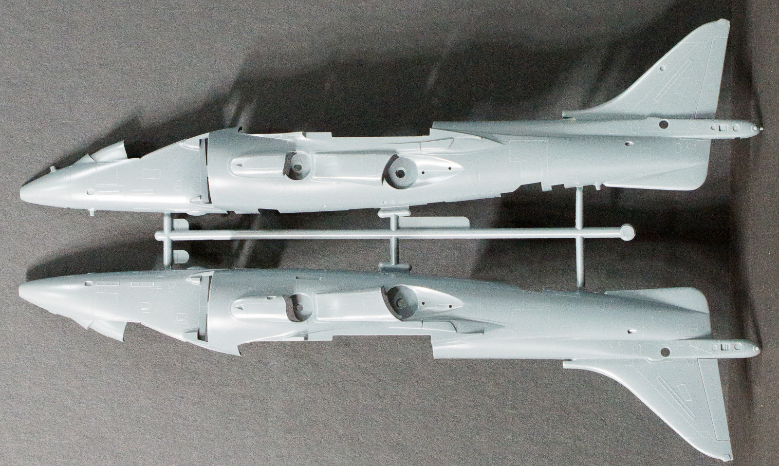 Monogram 5448 1/48 AV-8B Harrier Kit Image 01