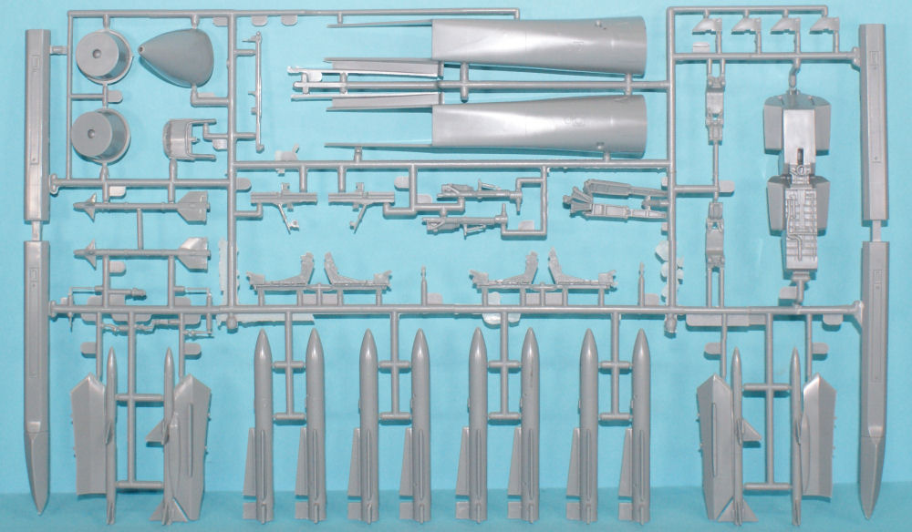 Revell 85-5527 1/48 F-14D Tomcat Kit Image 02