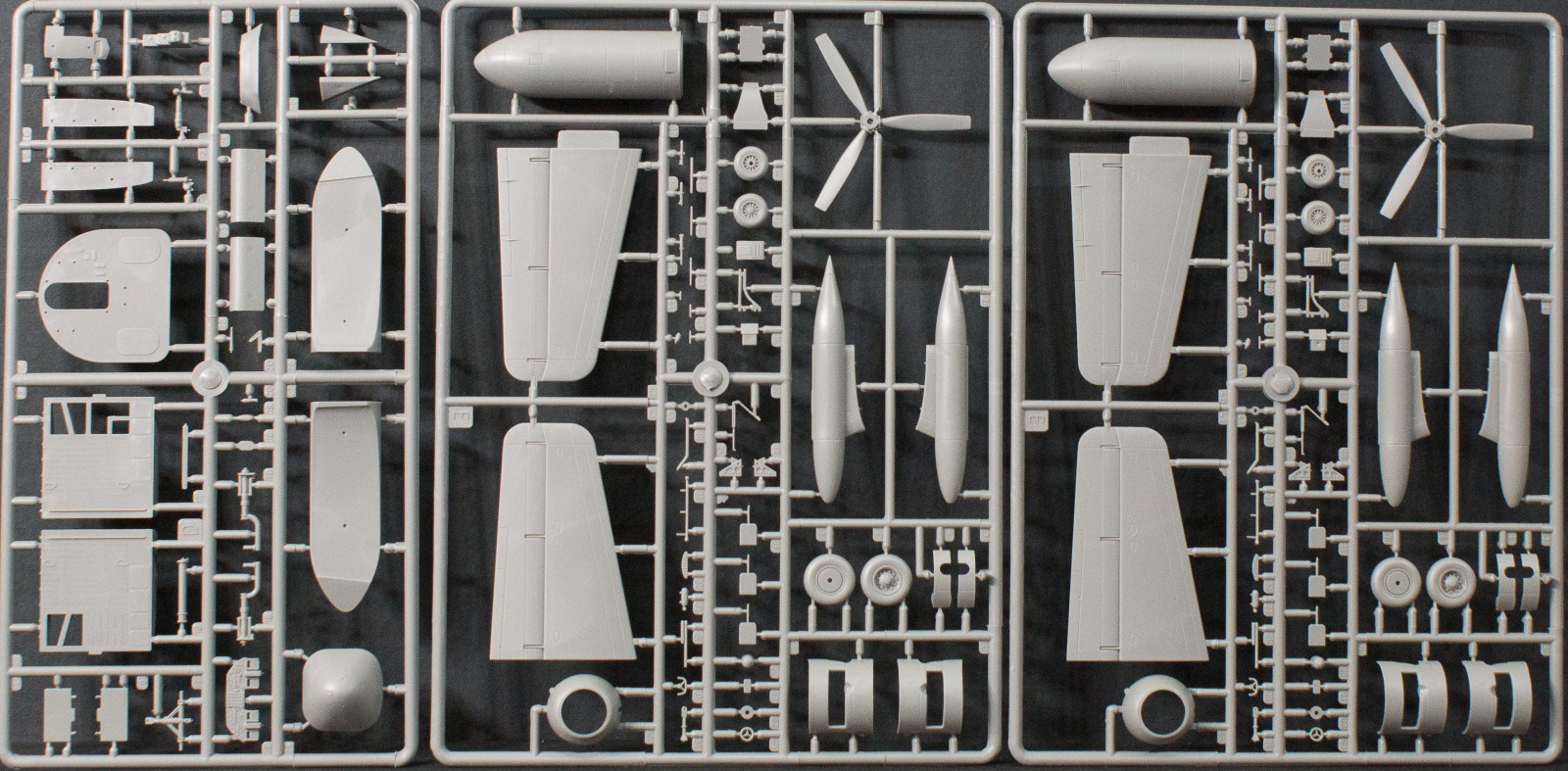 Roden 0056 1/72 C-123B Provider Kit First Look Image 03
