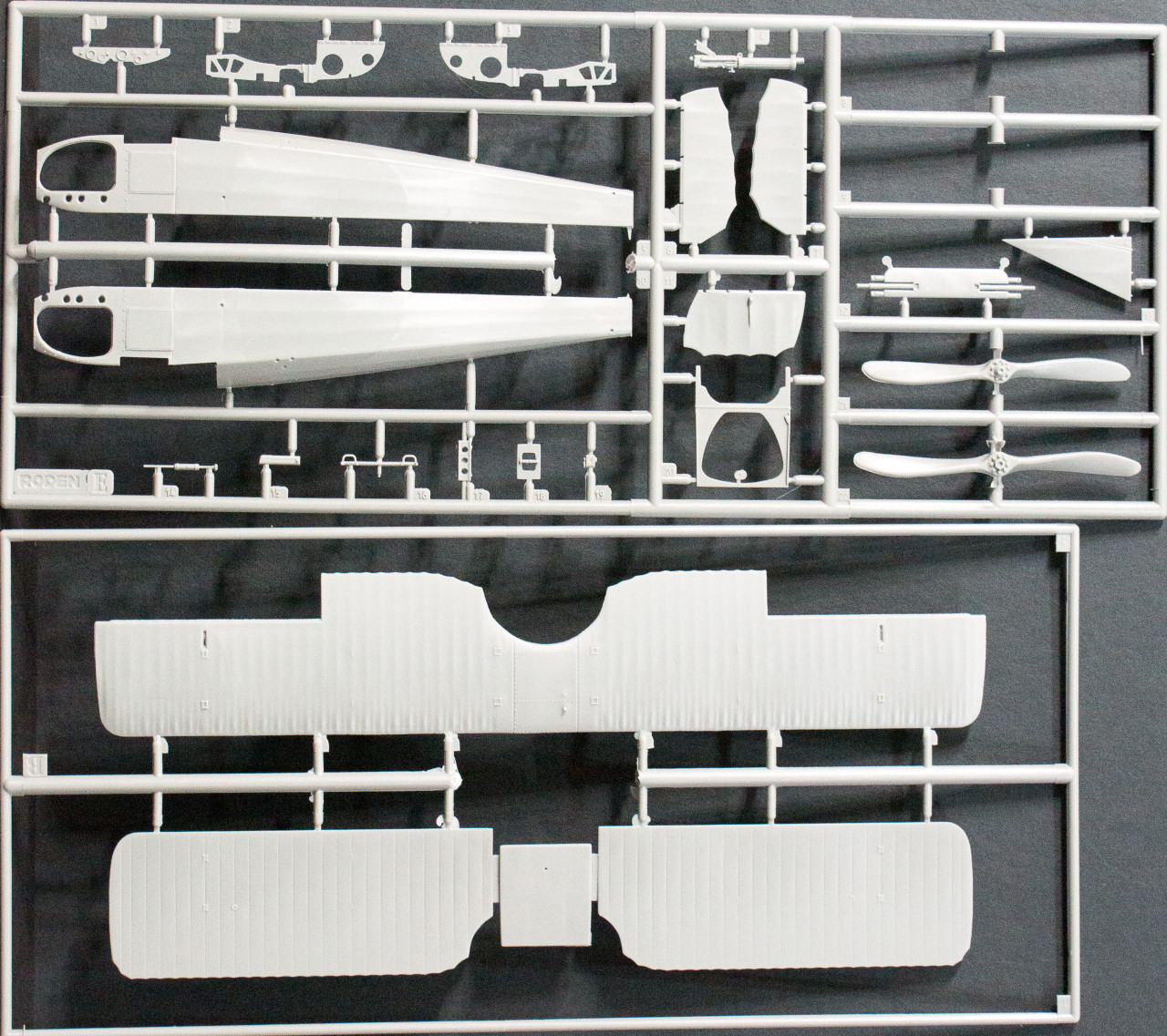 Roden 0617 1/32 Spad VIIc.1 w/Russian Skies Parts Image 01