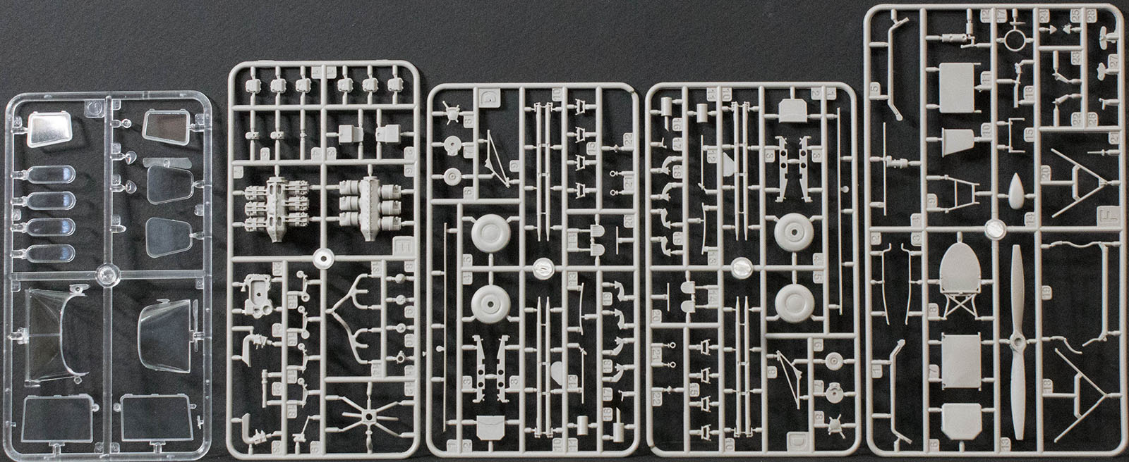 Roden 0619 1/32 O-1/L-19 Bird Dog Parts Image 03