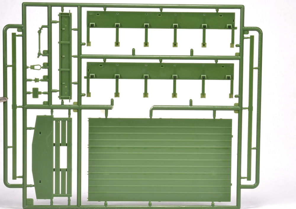 Roden 0804 1/35 KrAZ-214 Truck Kit First Look Image 02