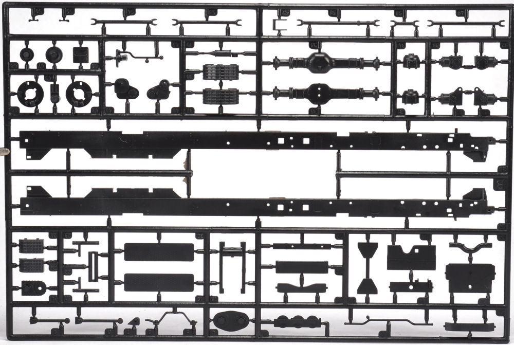 Roden 0804 1/35 KrAZ-214 Truck Kit First Look Image 03