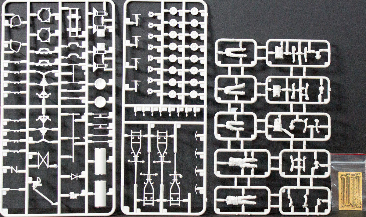Skunkmodels 1/48 US Navy Missile Cart w/Weapons Officers Parts Image 01