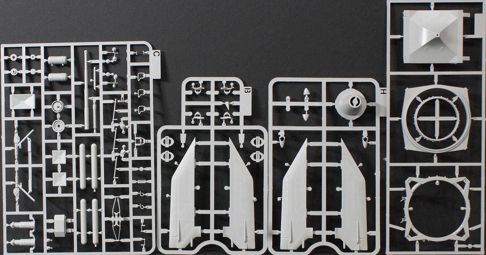 Takom 2075 1/35 V-2 WWII German Single-Stage Ballistic Missile First Look Image 02