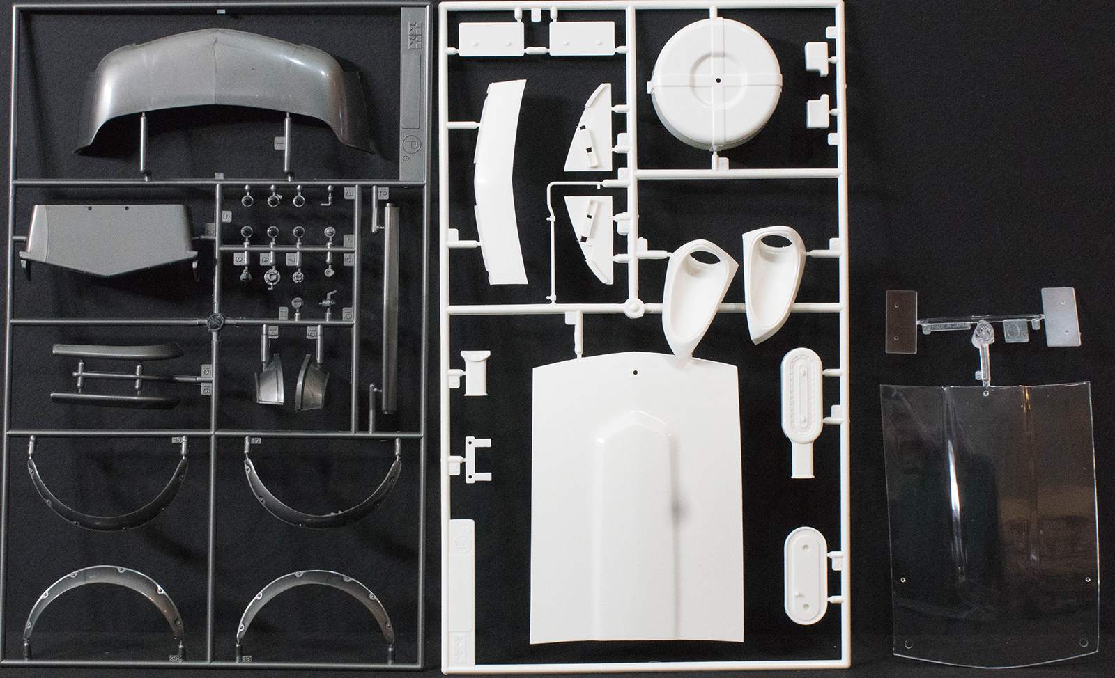 Tamiya 12010 1/12 Datsun 240ZG Parts Image 04