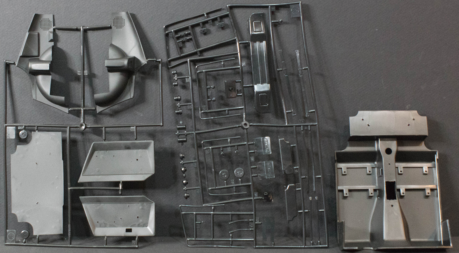 Tamiya 12010 1/12 Datsun 240ZG Parts Image 08