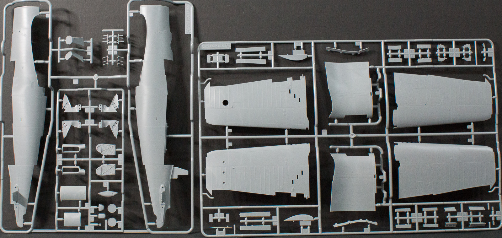 Tamiya 60324 1/32 Vought F4U-1 'Birdcage' Corsair Parts Image 01
