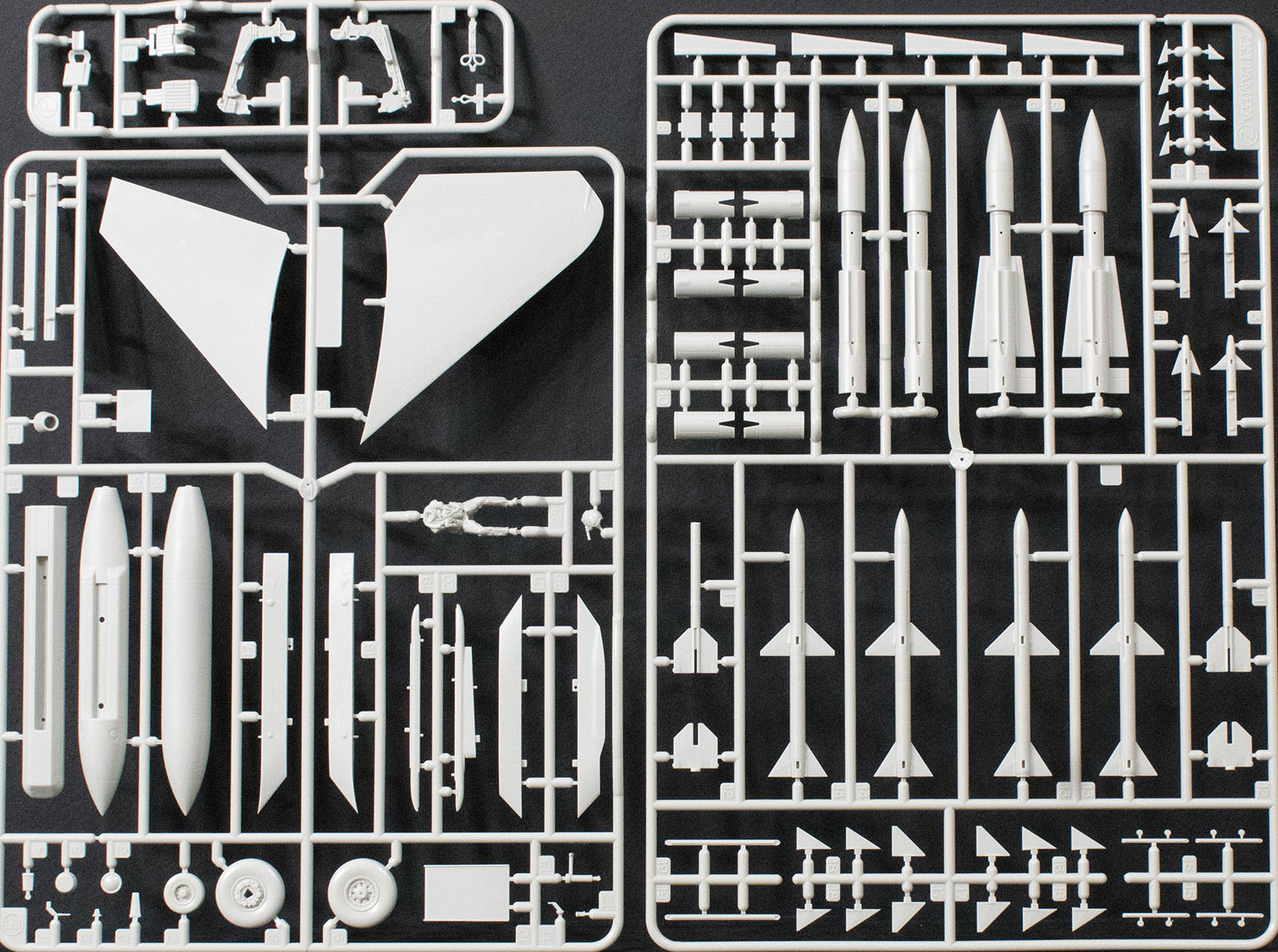 Tamiya 61114 1/48 F-14A Tomcat Parts Image 03